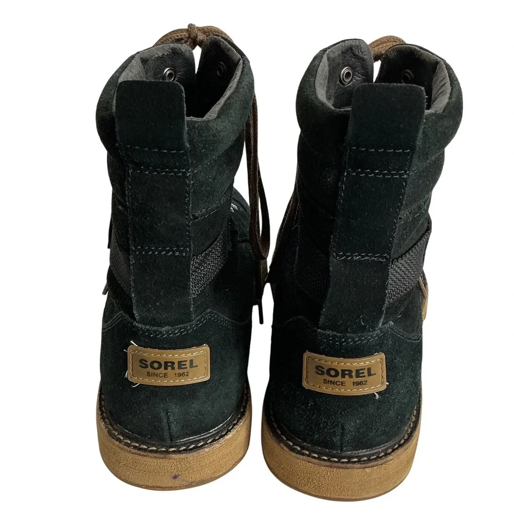 Sorel Men's Size 11  Mad Mukluk Black Water Resistant Winter Boots